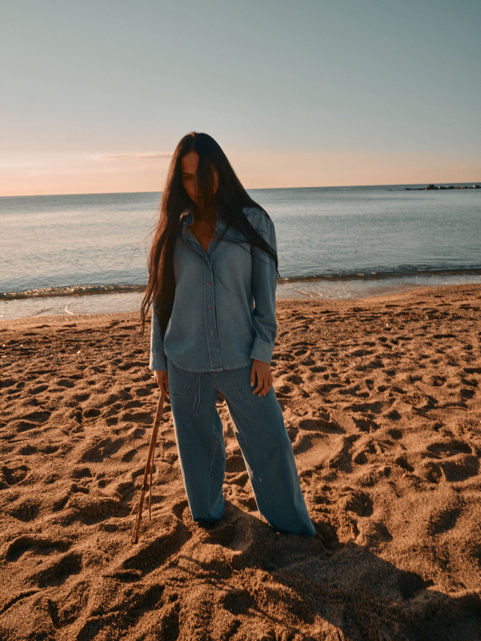 Modelshot / Light Blue / Detail